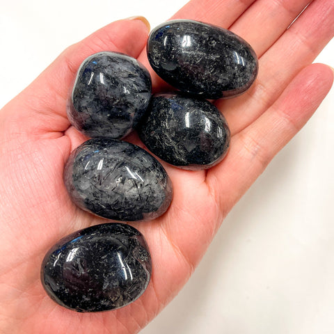 Black Tourmaline Tumbled Stone (Grade A)