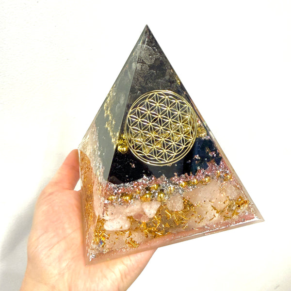 12cm Pyramid Orgonite - The Guardian of the Heart