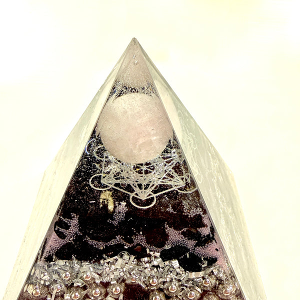 15cm Pyramid Orgonite - The Guardian of the Spirit