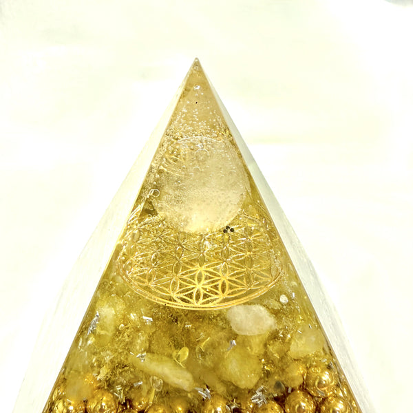 15cm Pyramid Orgonite - The Light of Abundance