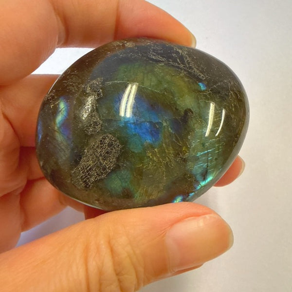 Labradorite Smooth Stone