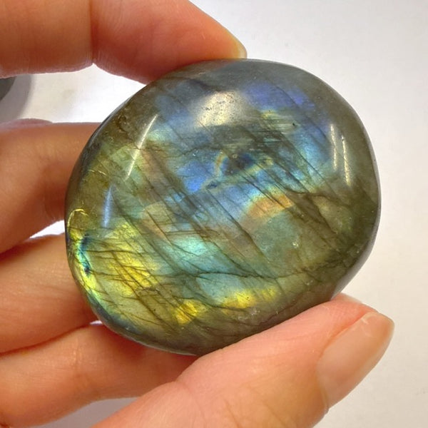 Labradorite Smooth Stone