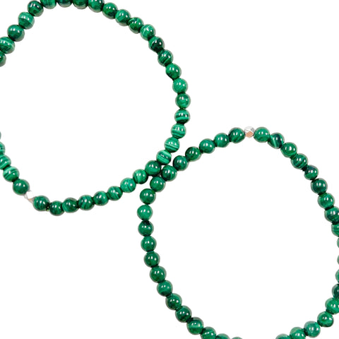 A green Malachite beaded bracelet with a length of approximately 16cm, featuring elastic stretching cord.