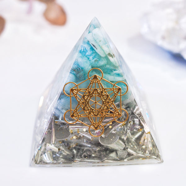 Pyramid Orgonite | Aquamarine | Throat Chakras